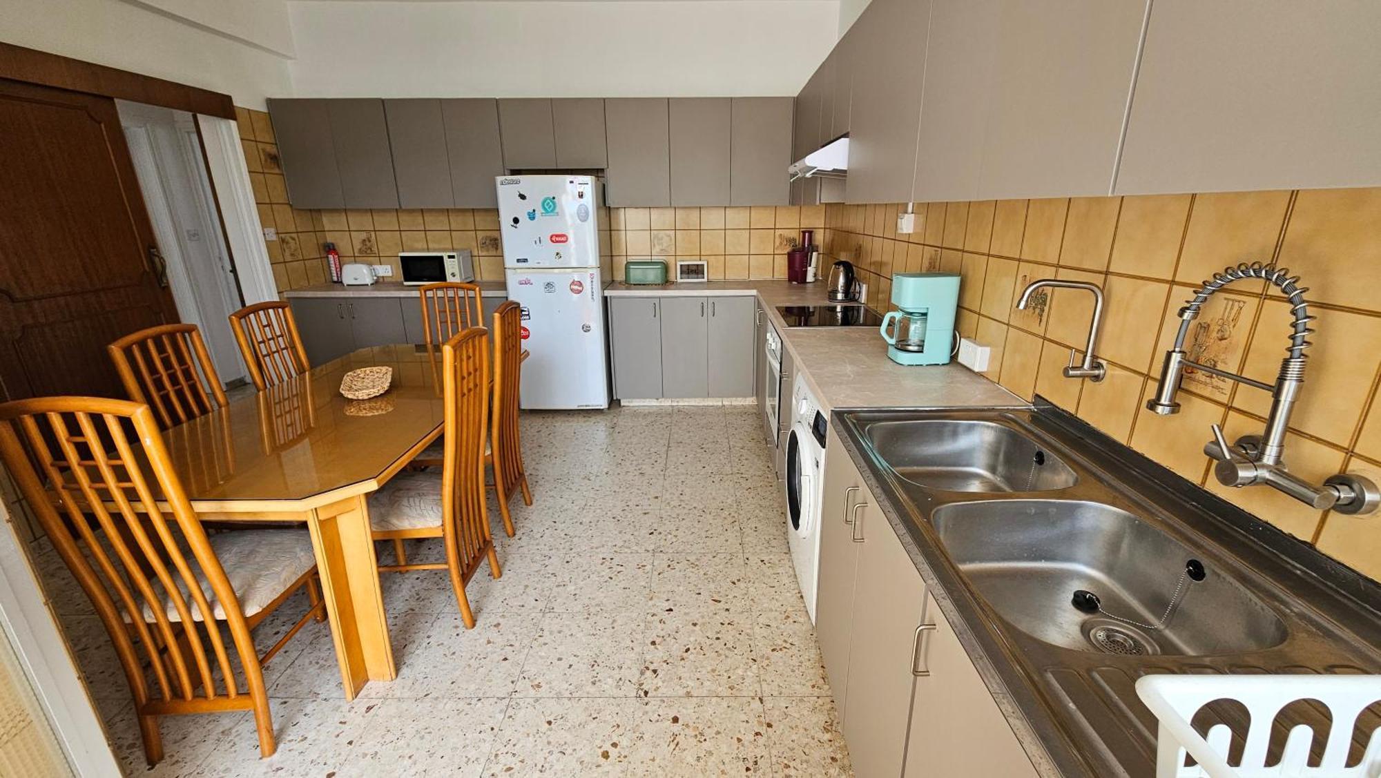 Family Nest In The Heart Of Limassol 빌라 외부 사진