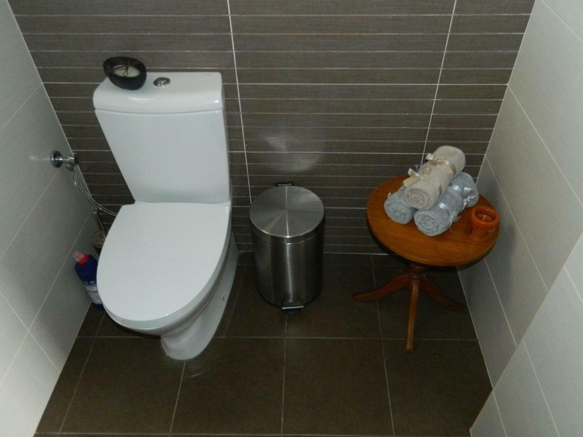 Family Nest In The Heart Of Limassol 빌라 외부 사진