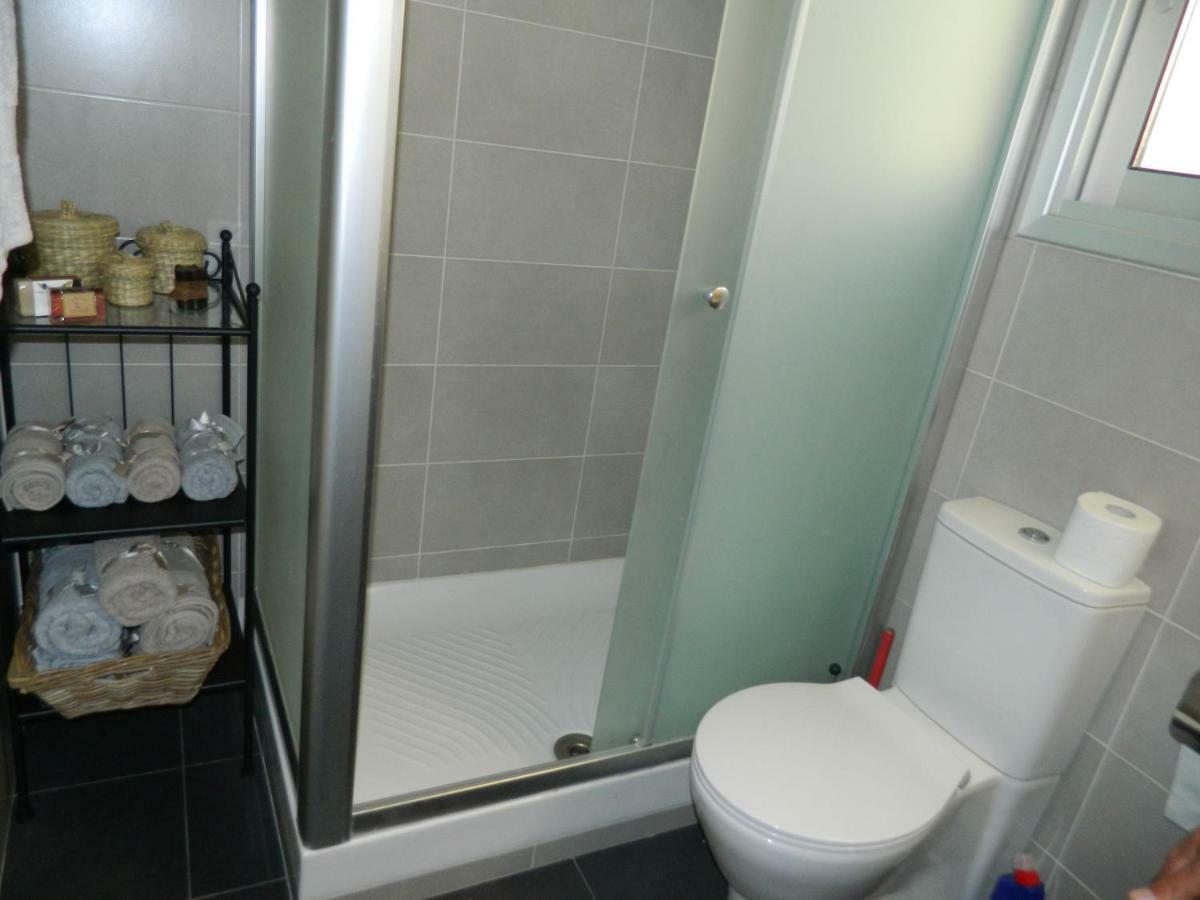 Family Nest In The Heart Of Limassol 빌라 외부 사진